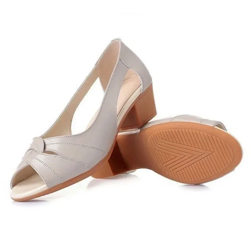 Sandali con tacco medio punta  - Leather Work Outfit recensione e prezzo