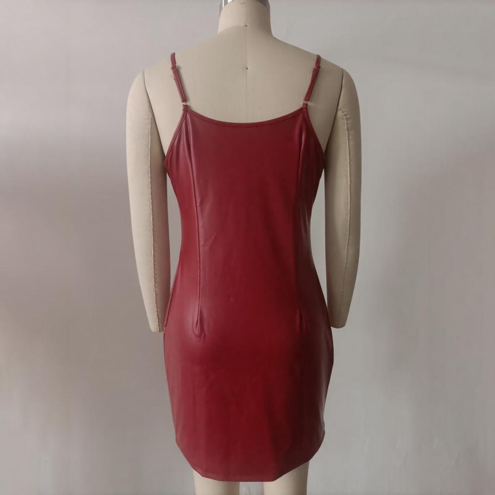 Completo Gonna in Ecopelle da  - Leather Work Outfit recensione e prezzo